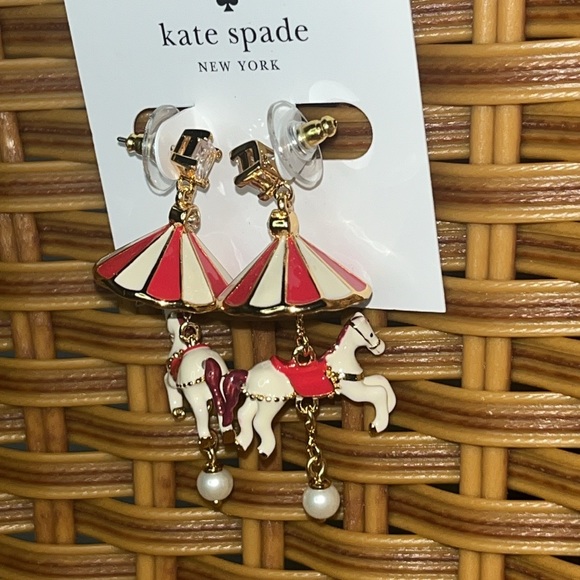 ♠️kate spade Winter Wonderland 3D Carousel Statement Dangling Earrings, NWT - Picture 7 of 14
